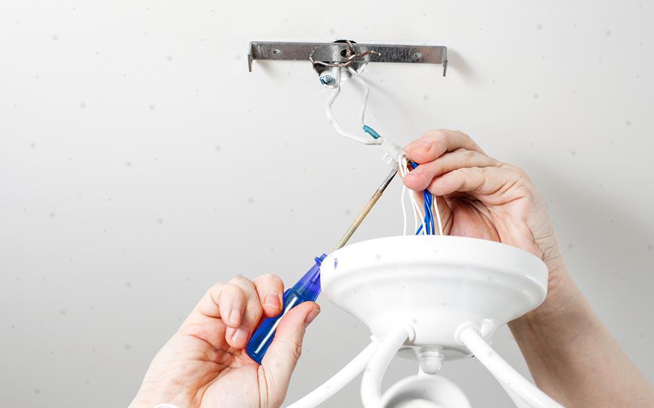 électricien de maintenance Montigny-le-Bretonneux